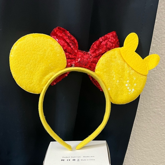 DISNEY WINNIE THE POOH EARS NWOT - Picture 2 of 2